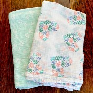 Pottery Barn Kids Swaddle Set